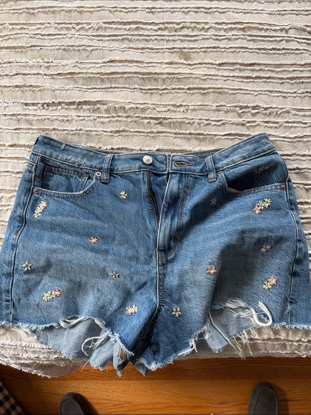 Embroidered Denim Cutoff Shorts - Blue